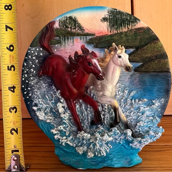 HORSE FIGURINE SCULPTURE vintage statue decor collectible resin plate stand / 3D - Picture 14 of 17